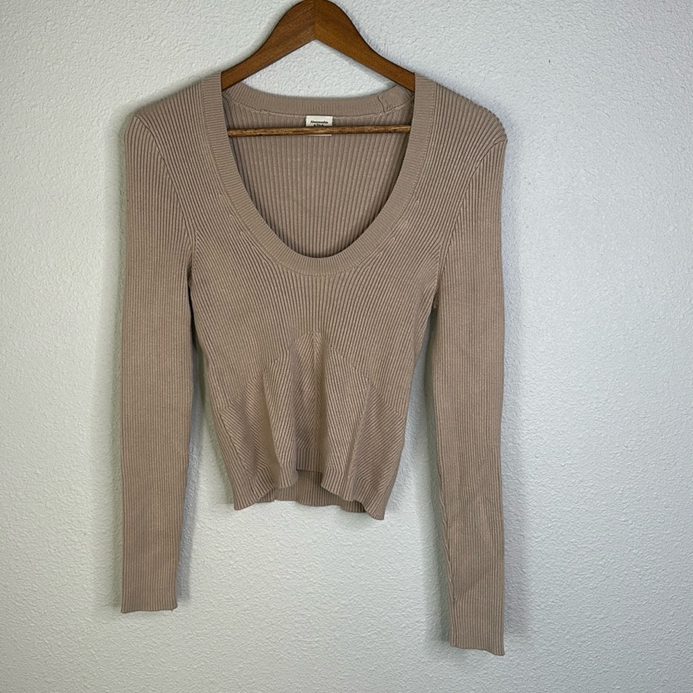 Abercrombie Ribbed Scoop Neck Sweater